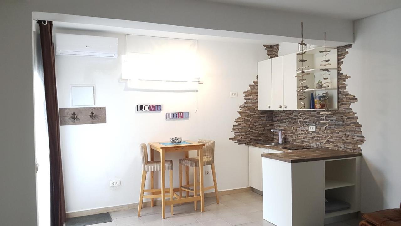 Hamo Apartments & Soba Лумбарда Екстериор снимка